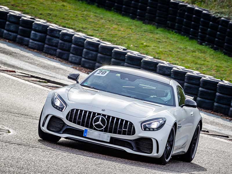 Mercedes GTR. Auf der Rennstrecke mit der X-Leasing